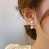 Floral pearl stud earring
