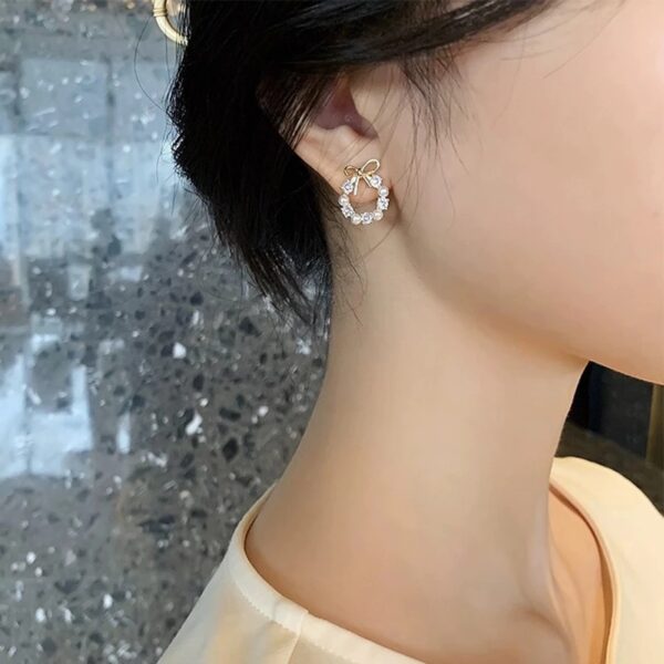 Delicate loop Earrings - Image 3