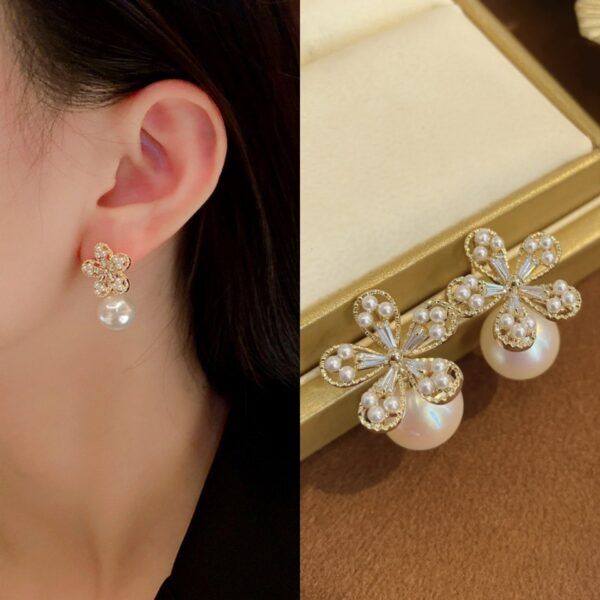 Dazzling Daisy Earrings - Image 3