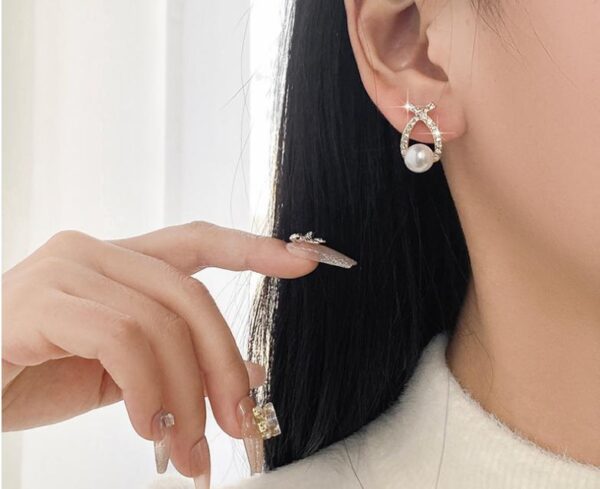 Timeless Grace Earrings - Image 3