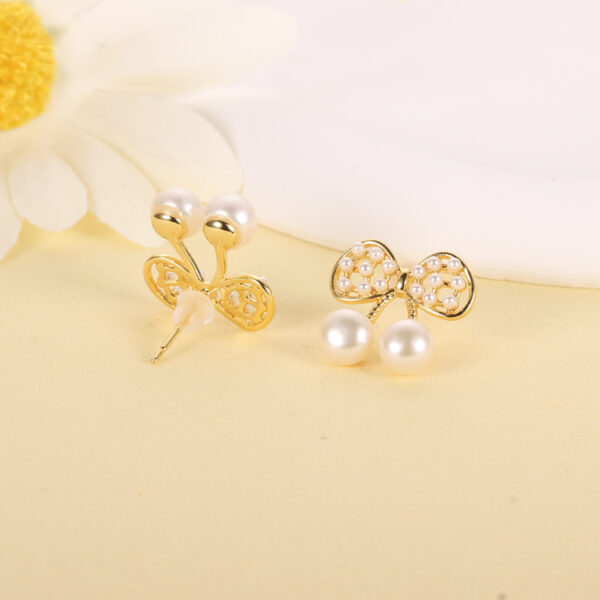 Twinkle Bow Treasure Earrings - Image 3