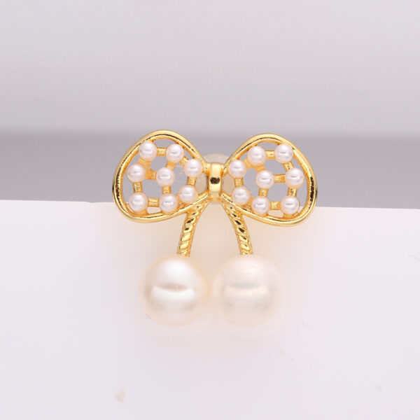 Twinkle Bow Treasure Earrings - Image 4