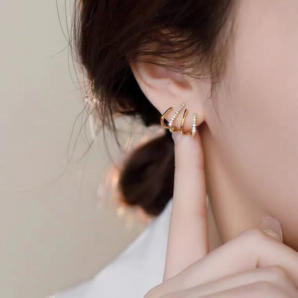 Golden Claw Earrings - Image 4