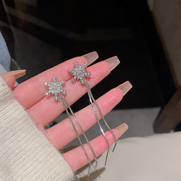 Twinkling Tails Earrings - Image 3
