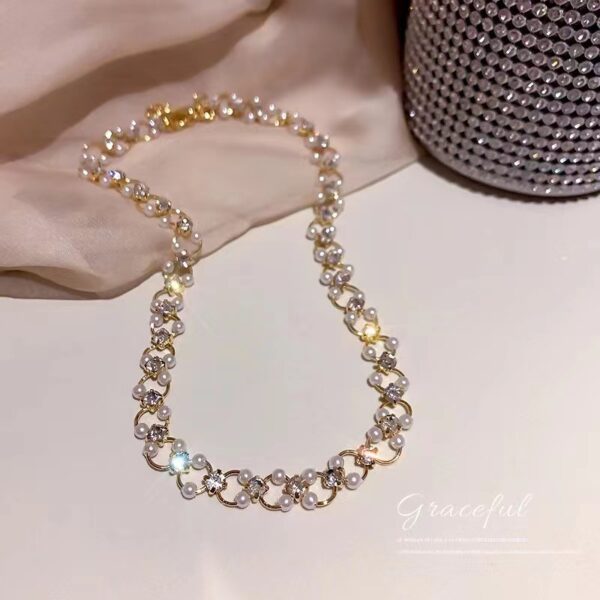 Luxury Rhinestone Pearl Shiny Choker Necklace - Image 4