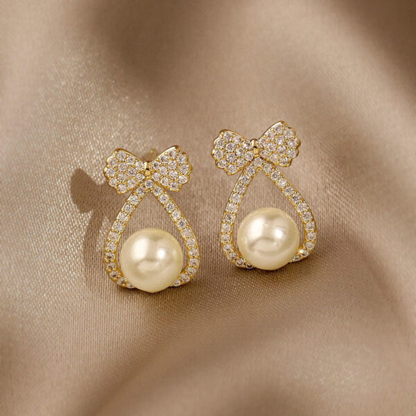 Pearl Belle Bowdrops Earrings - Image 2