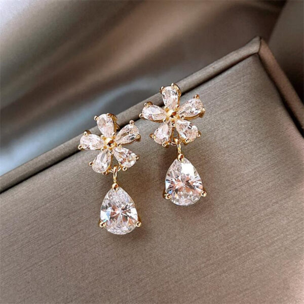 Clarisse Bloom Earrings