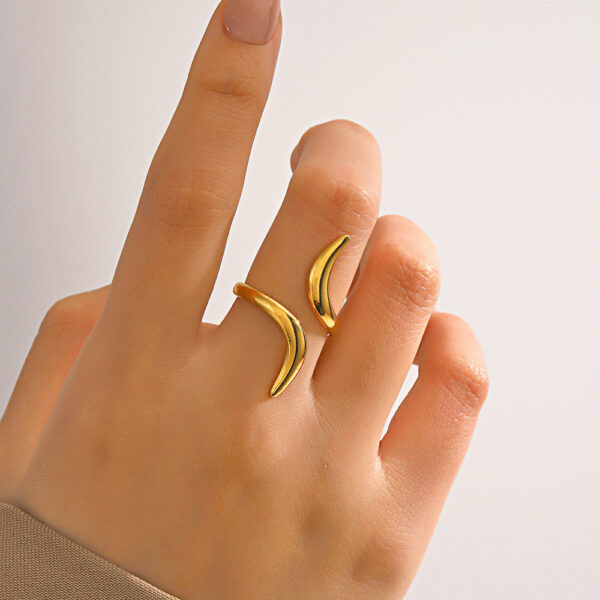 Tide Twist Anti Tarnish Ring - Image 2