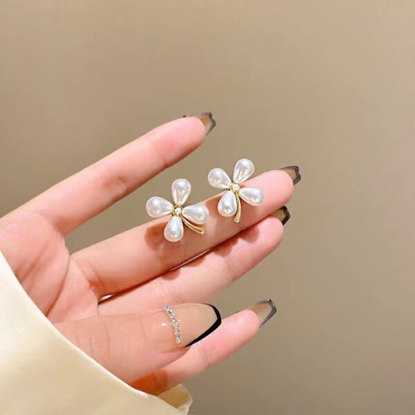 Pearlaine Stud Earrings - Image 5