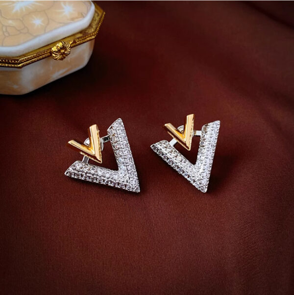 Victorious Queen Earrings - Image 4