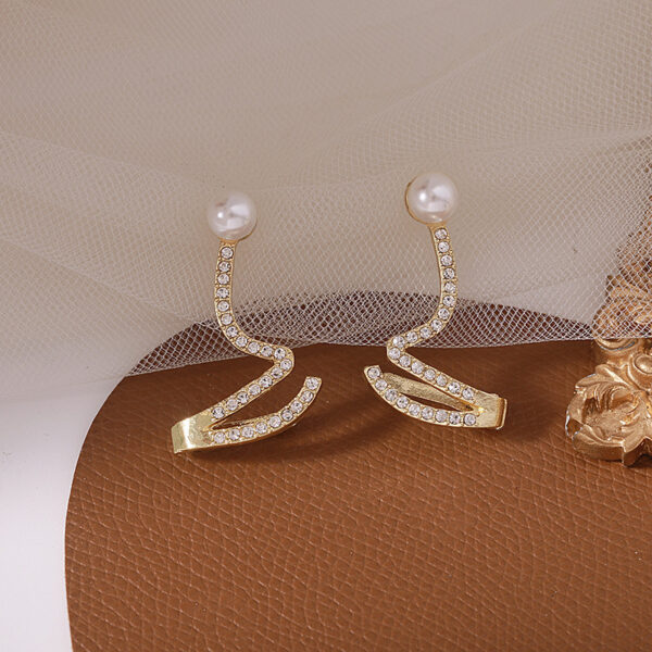 All Eyes On Me Earrings - Image 3