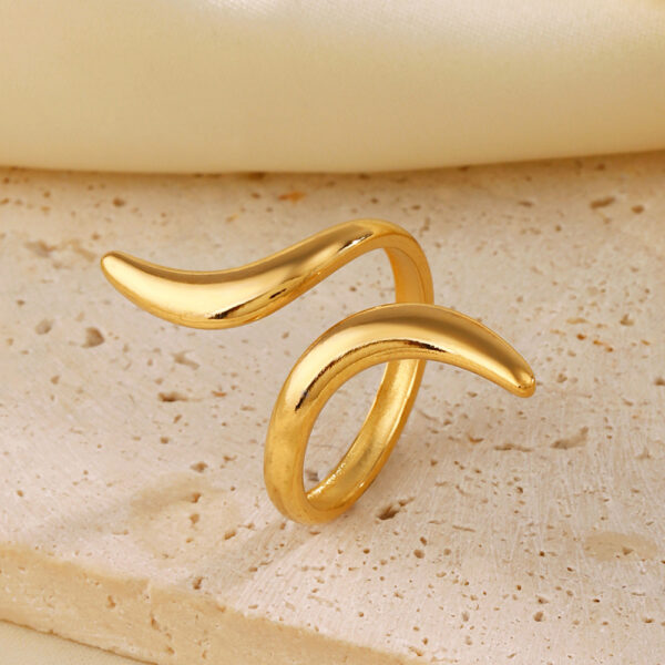 Tide Twist Anti Tarnish Ring - Image 3