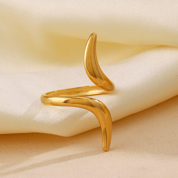 Tide Twist Anti Tarnish Ring - Image 4