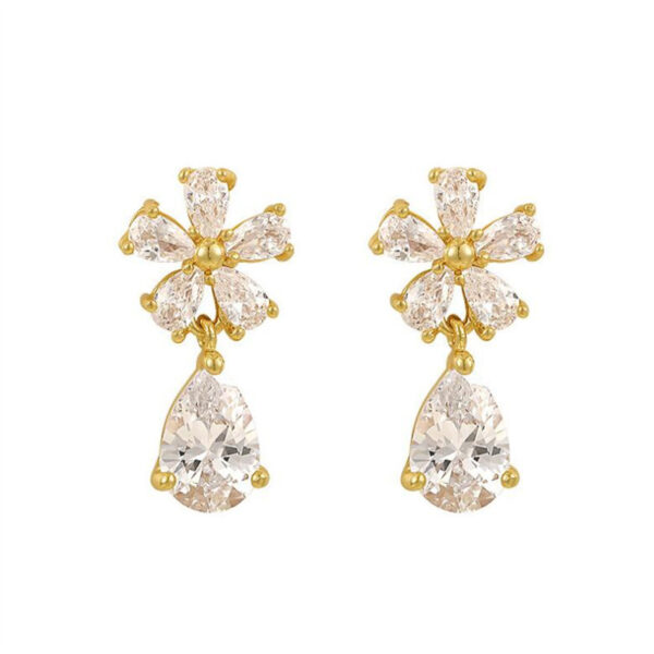 Clarisse Bloom Earrings - Image 5