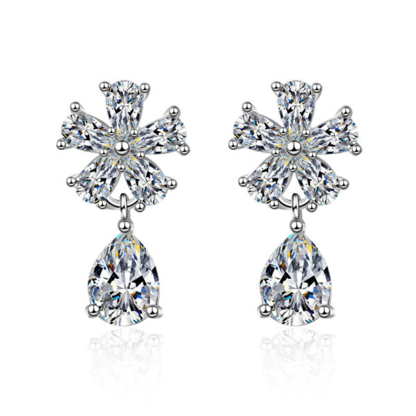 Clarisse Bloom Earrings - Image 5