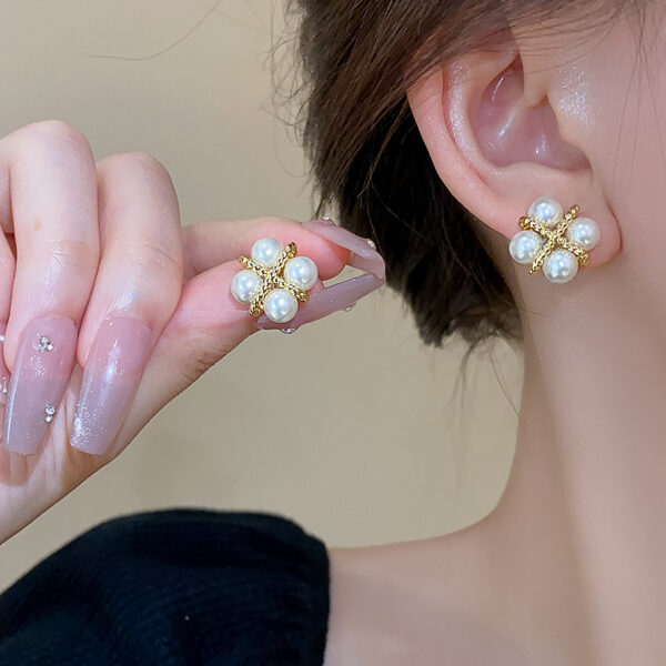 Pearl Pollen Earrings - Image 2