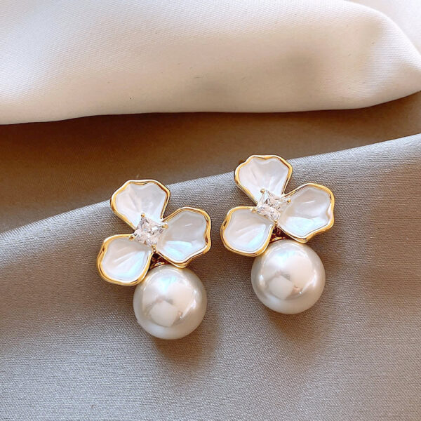 Eira Belle Earrings - Image 2