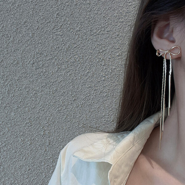 Golden Classy Bow Earrings - Image 4
