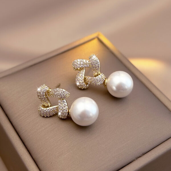 Date Night Pearl Earrings - Image 6