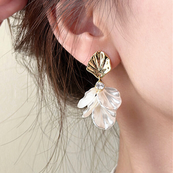 Reina Mist Earrings - Image 2