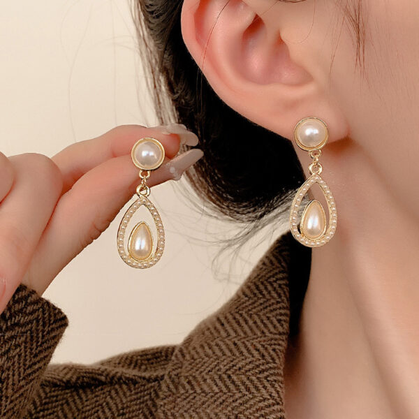 Elysia Drop Earrings - Image 3