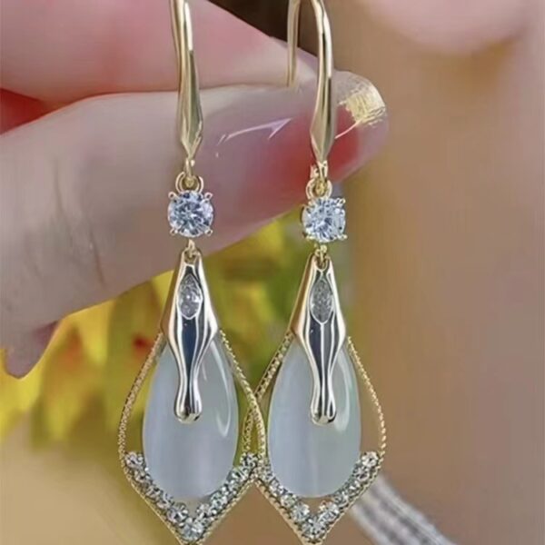 Rutuja Bling Earrings - Image 4