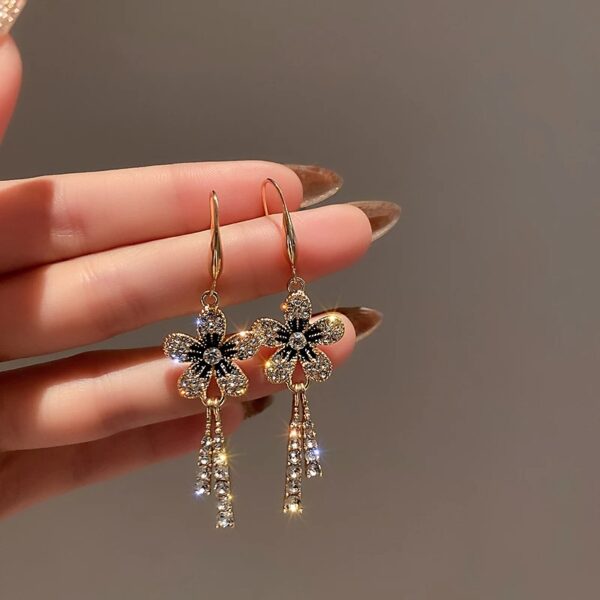 Daisy Dew Dangler Earrings - Image 4