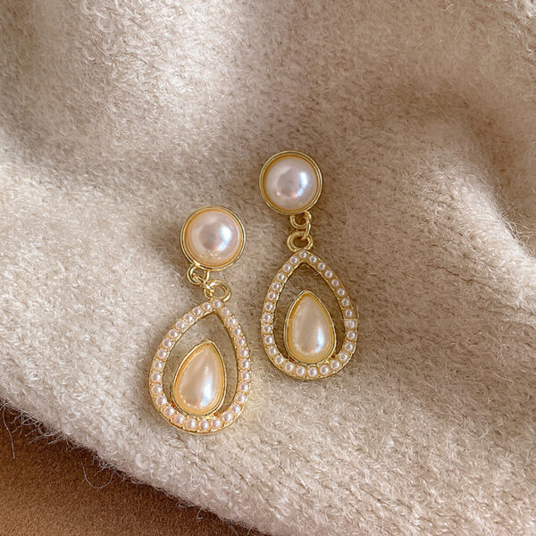 Elysia Drop Earrings