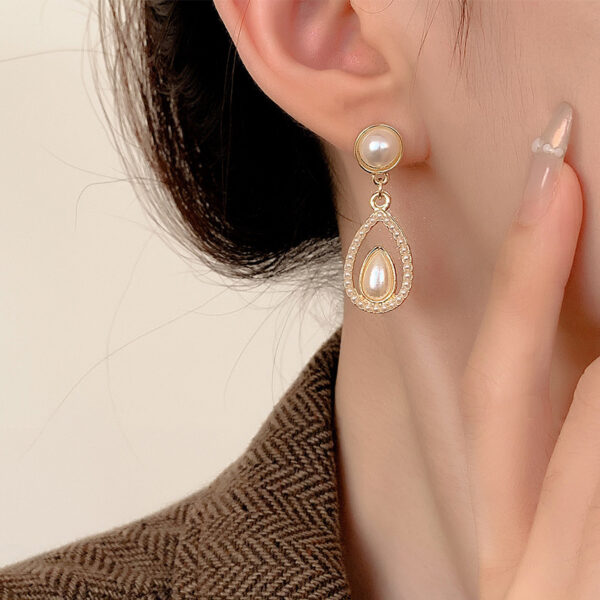 Elysia Drop Earrings - Image 4