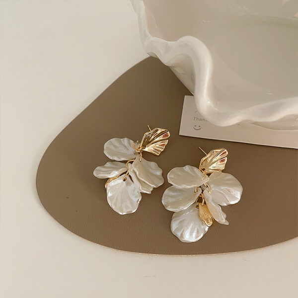 Reina Mist Earrings