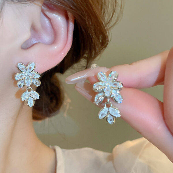 Victorian Bloom Earrings - Image 3